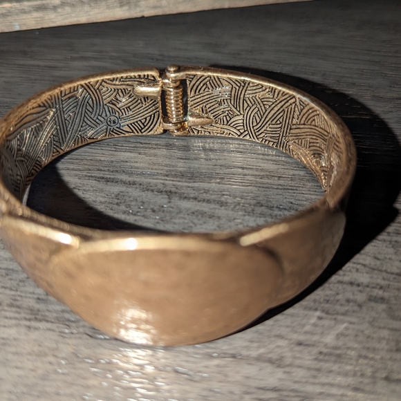 The Sak Bangle Bracelet - Picture 2 of 5